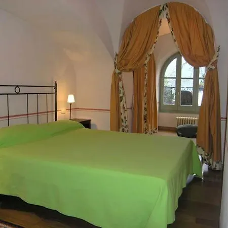 Lejlighed Pallanza Sleeps 2 Wifi Verbania